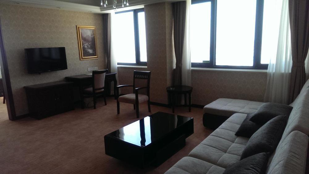 Vienna Hotel Sh Fengxian Nanqiao Jinhai Road Shanghai Bagian luar foto