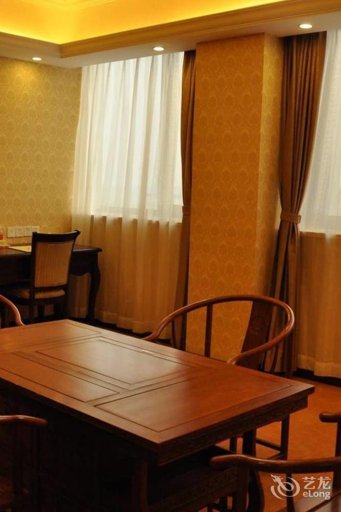 Vienna Hotel Sh Fengxian Nanqiao Jinhai Road Shanghai Bagian luar foto