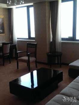 Vienna Hotel Sh Fengxian Nanqiao Jinhai Road Shanghai Bagian luar foto
